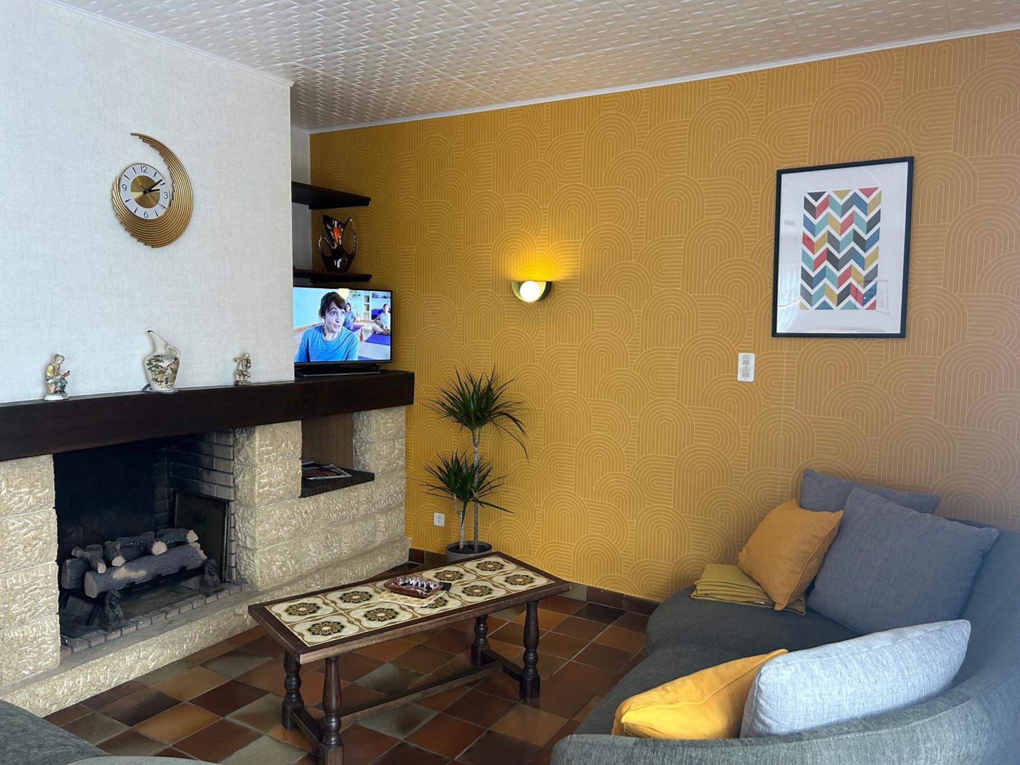 Gite La Maison Rose Lannemezan Exterior photo